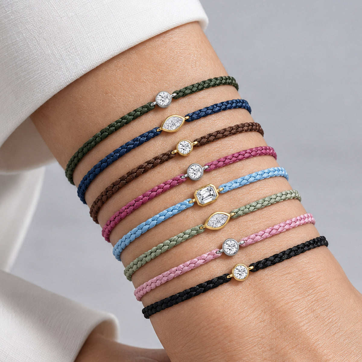 DIAMONET Textilarmbänder mit 0.20 ct Lab Grown Diamonds in verschiedenen Farben, Schliffen und Goldfassungen als Diamond Stack