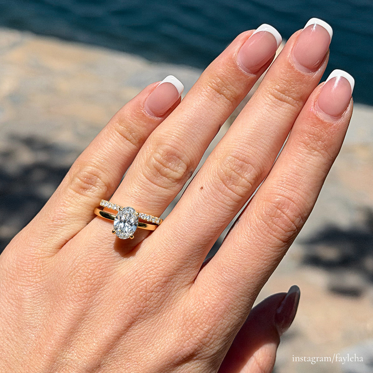 LOLA Ring erhältlich von 0.40 bis 1.20 ct. Lab Grown Diamonds